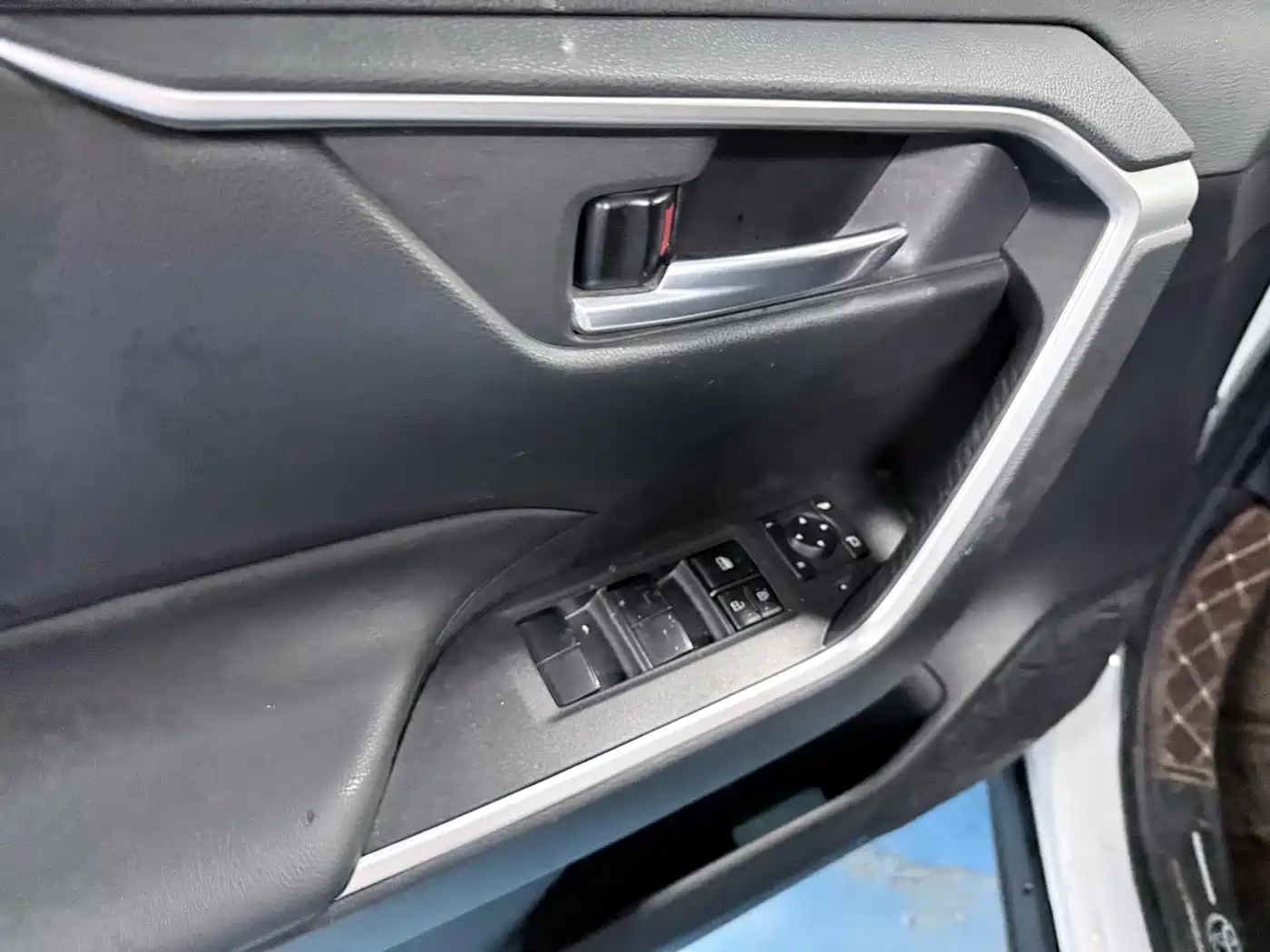 Toyota RAV4 Rongfang 2022 2.0L CVT 2WD Trend Edition фото 10