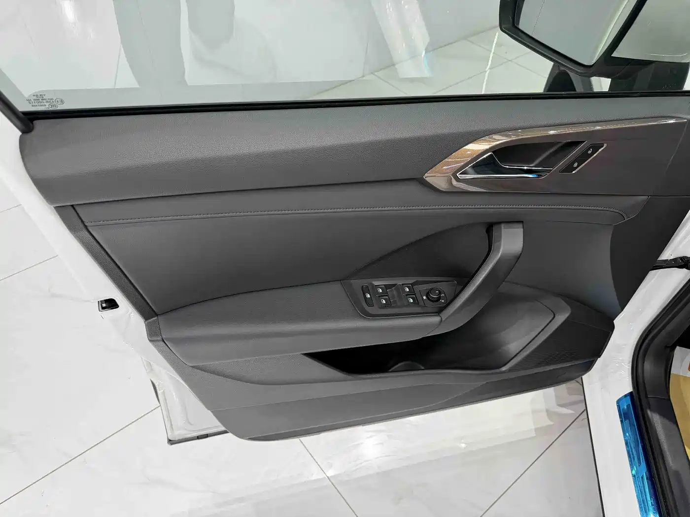 Volkswagen Tharu 2021 280TSI 2WD Luxury Plus фото 8