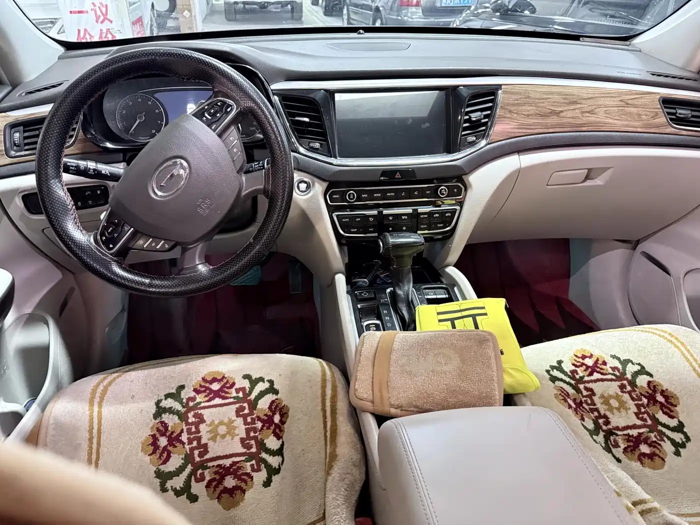 GAC Trumpchi Trumpchi GS8 2017 320T 2WD Luxury Smart Connect (7-seater) фото 13