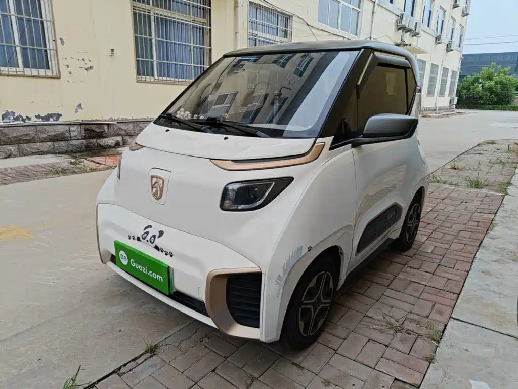 2021 Baojun E200