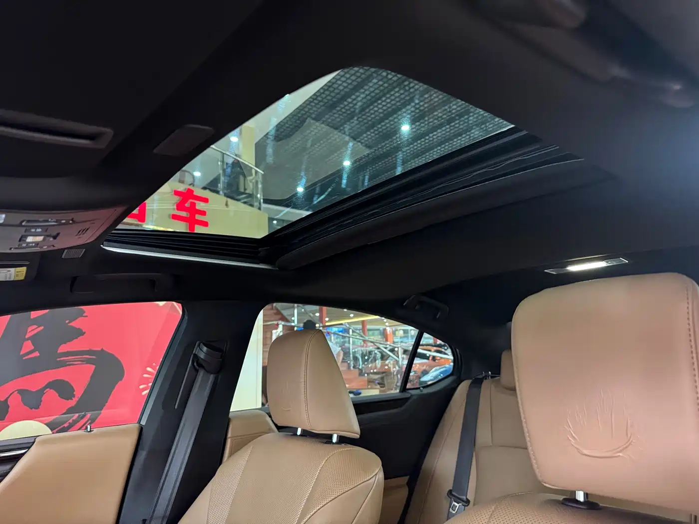 Lexus ES 2020 200 Luxury фото 8
