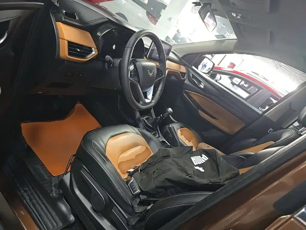Wuling Motors Wuling Hongguang S3 2020 2019 1.5L Manual Luxury Model China VI