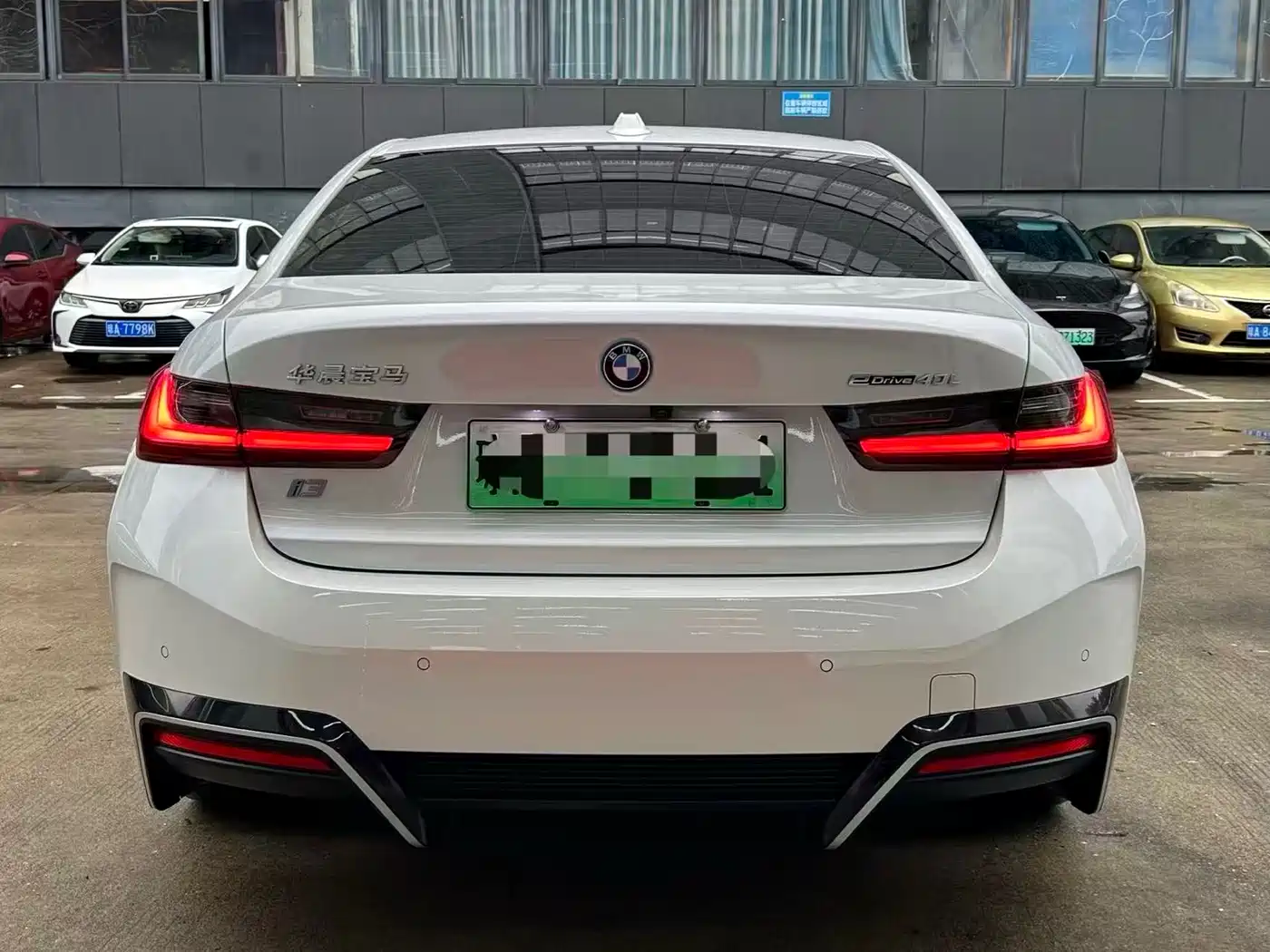 BMW I3