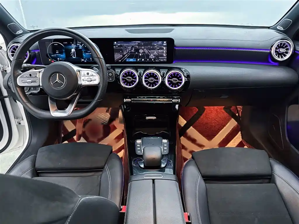 Mercedes-Benz A-Class 2022 Facelift III A 200 L Sport Sedan Fashion фото 15