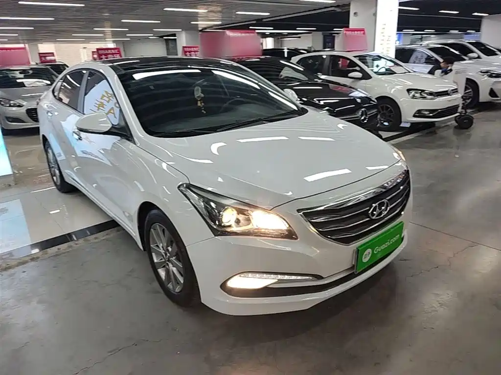 Hyundai Mistra 2014 1.8L Auto Smart GLS фото 4