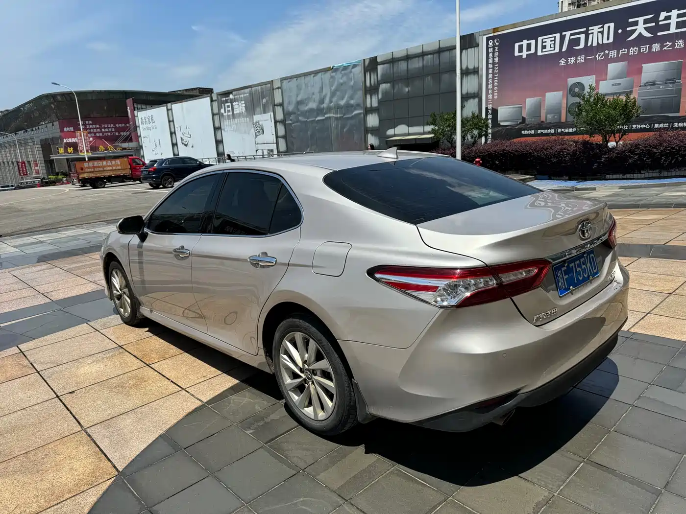 Toyota Camry 2021 2.0G Luxury Edition фото 9