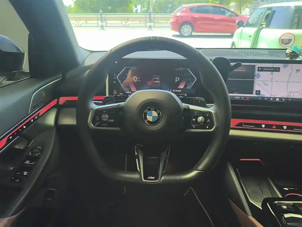 BMW 5 Series 2024 530Li Leading M Sport Package фото 11