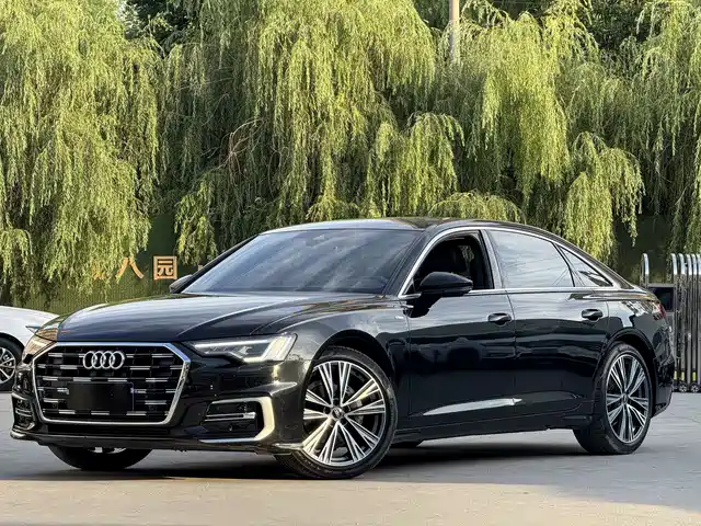 Audi A6L 40 TFSI, Люкс Драйв