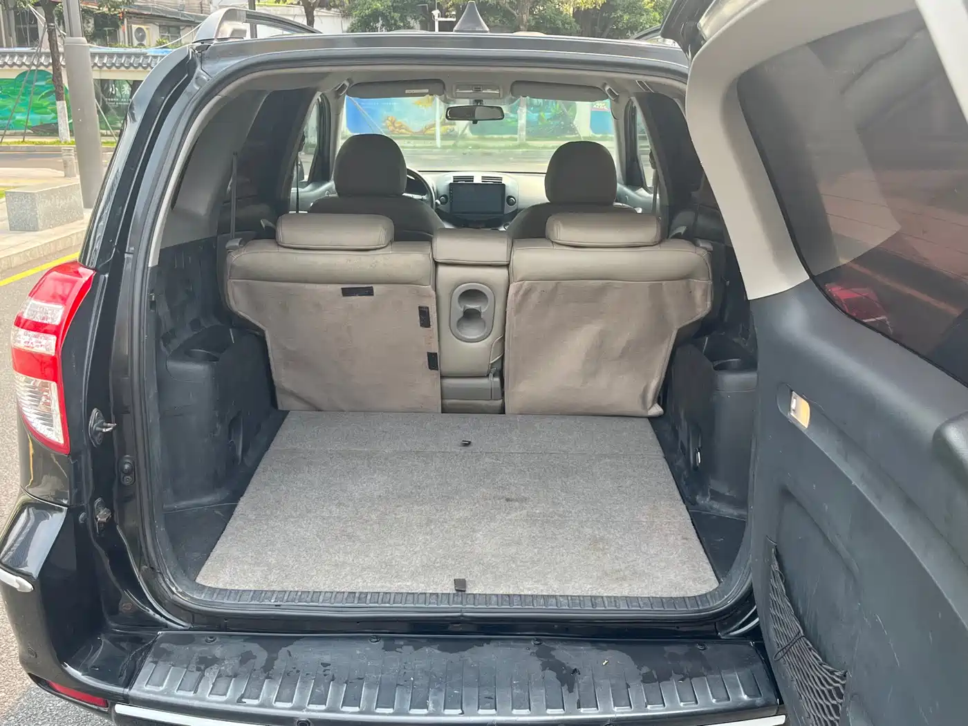 Toyota RAV4 Rongfang 2011 2.0L Automatic Classic Edition фото 20