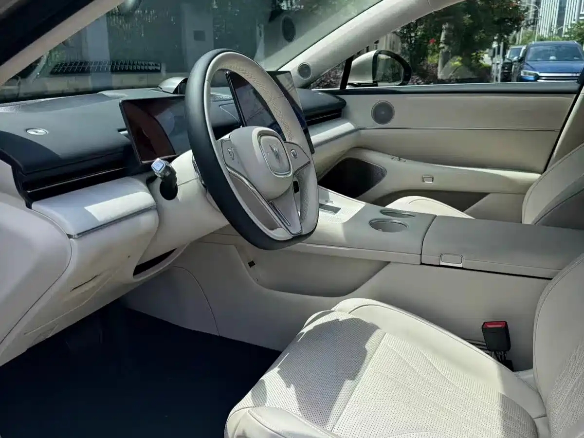 Voyah Auto VOYAH Zhuiguang L 2025 Mid-configuration Model фото 7