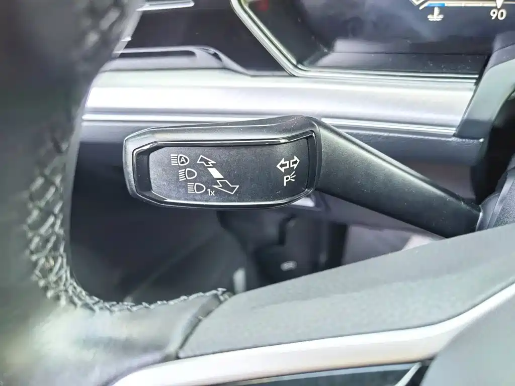 Фото 25 - Volkswagen Touareg
