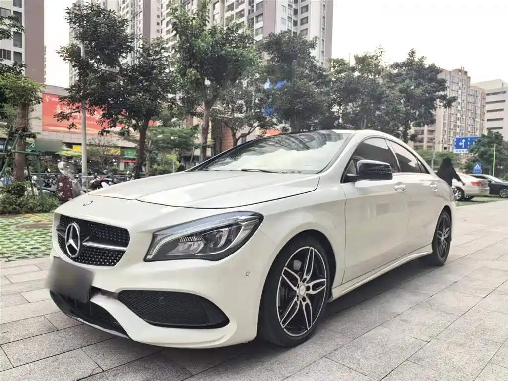 Mercedes-Benz CLA (Import) 2017 CLA 220 4MATIC фото 2