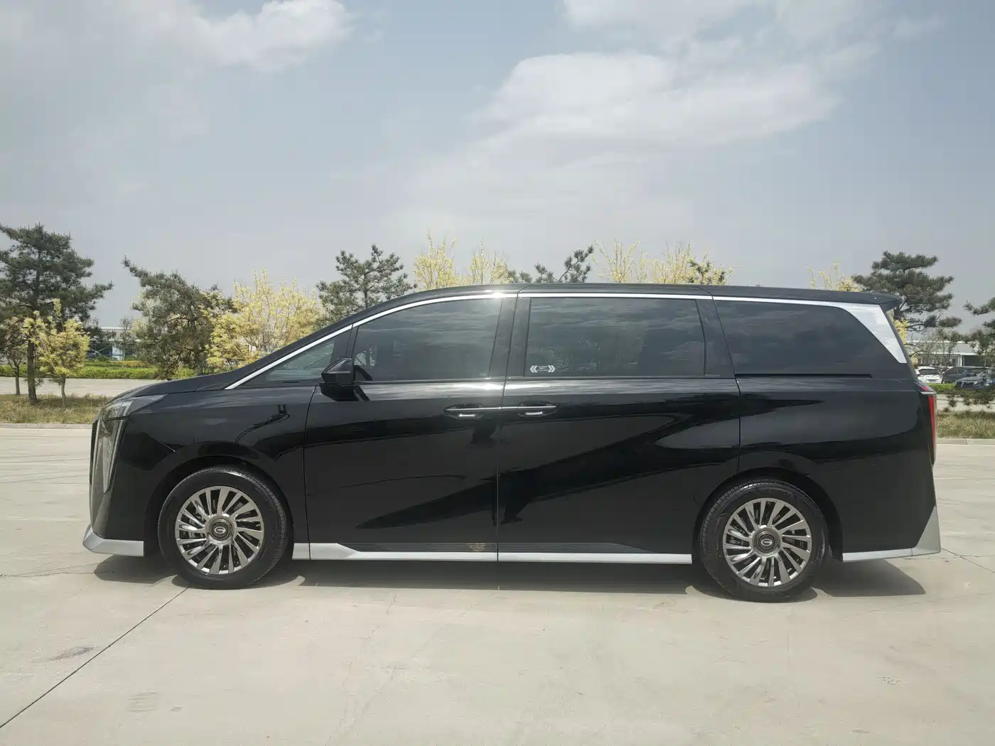 GAC Trumpchi Trumpchi M8 2023 Model Master Series 400T Flagship Edition фото 2