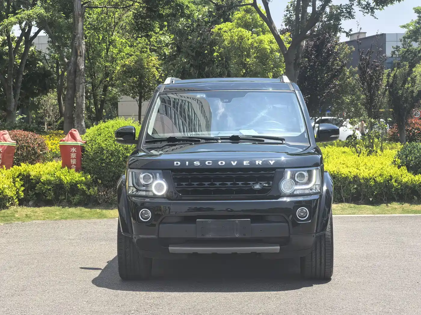 Land Rover Discovery 2016 3.0 SC V6 HSE фото 3
