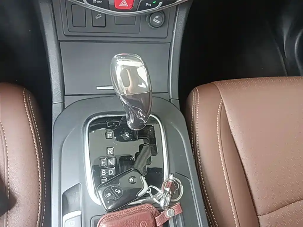 BYD S7 2016 2.0T Auto Premium Plus фото 14