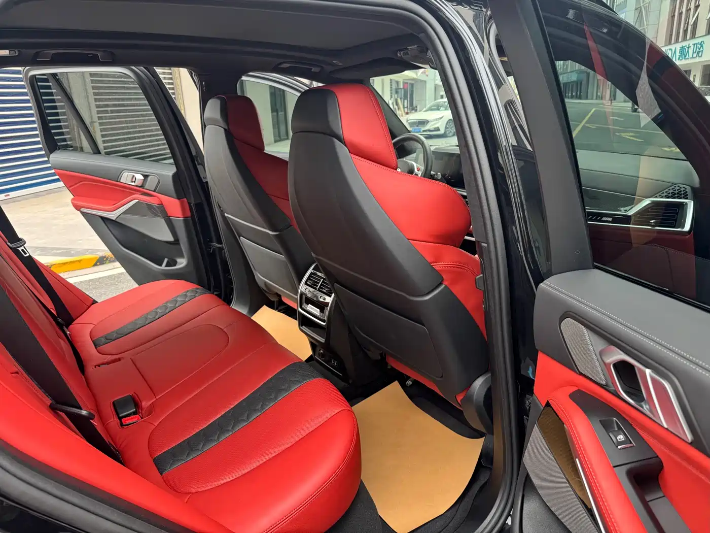 BMW X5 M 2023 Model X5 M Thunder Edition фото 7