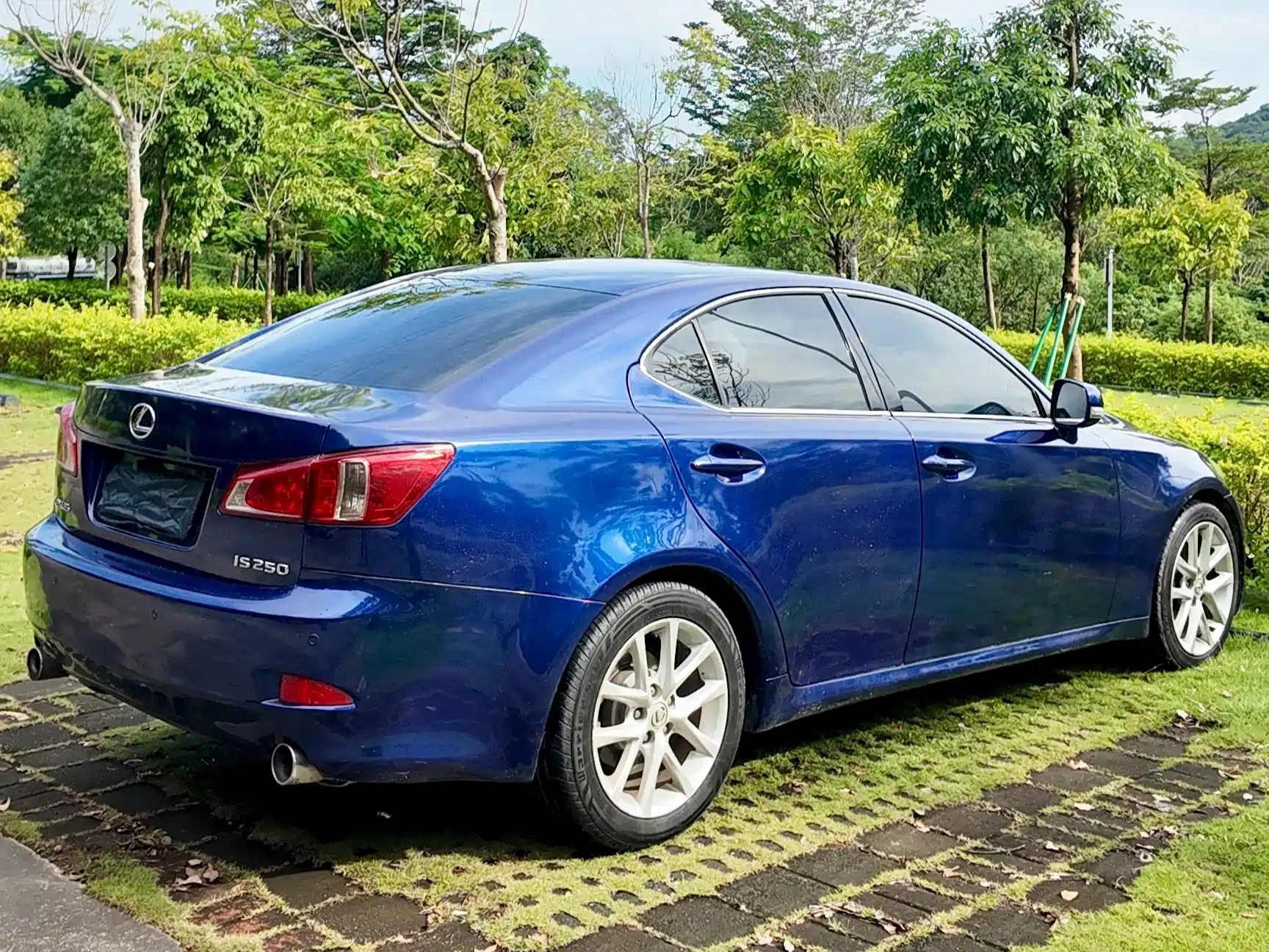 Фото 21 - Lexus IS