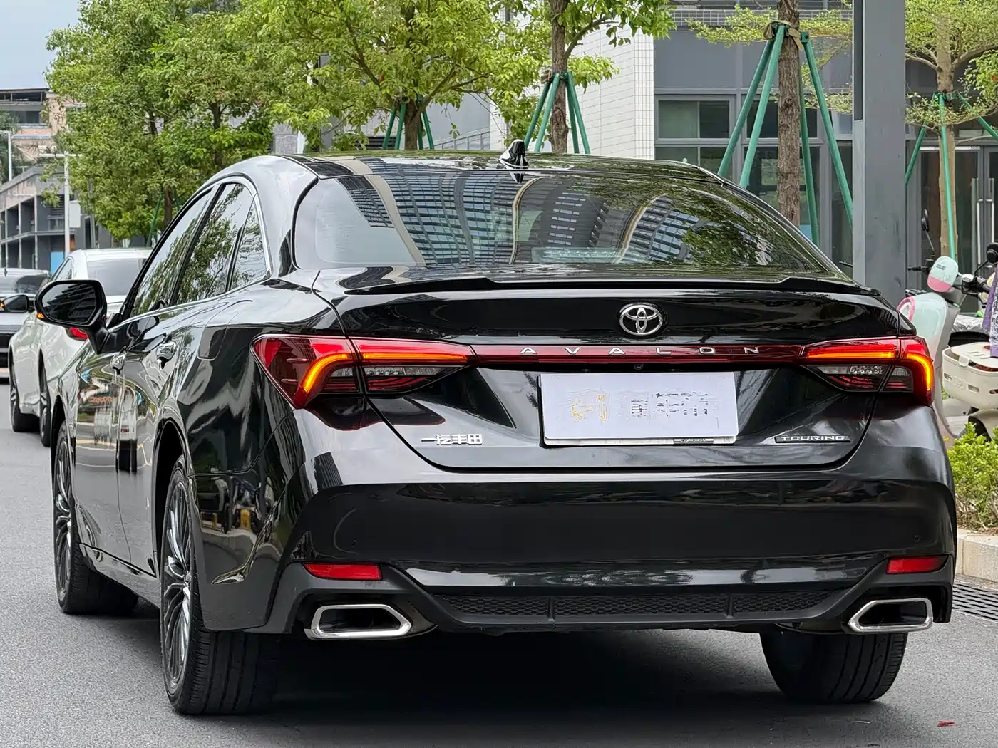 Toyota Avalon 2023 2.5L Touring Premium Edition фото 19