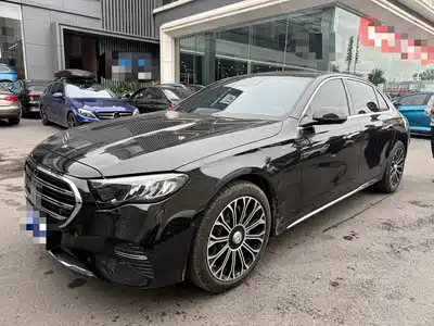 Mercedes-Benz E