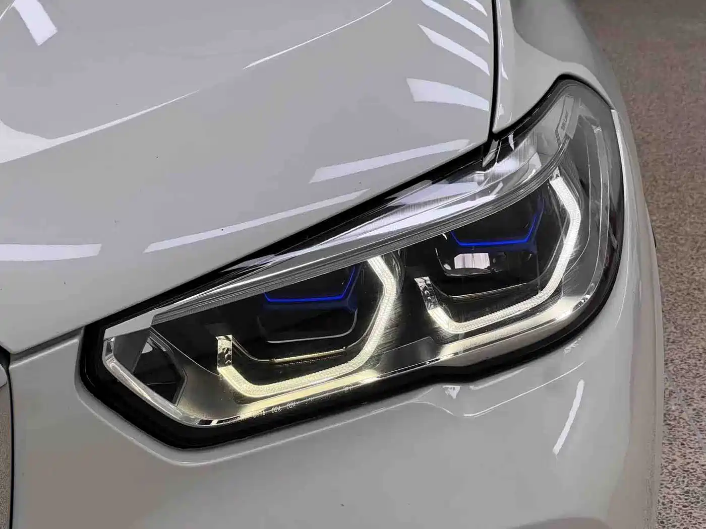 BMW X5 (Import) 2020 xDrive40i M Sport Package фото 8