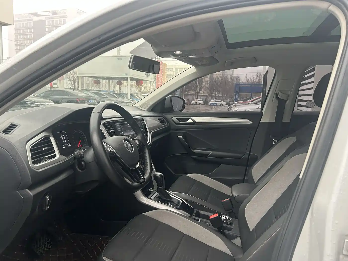 Volkswagen T-ROC 2021 280TSI DSG 2WD Elite Connected фото 5