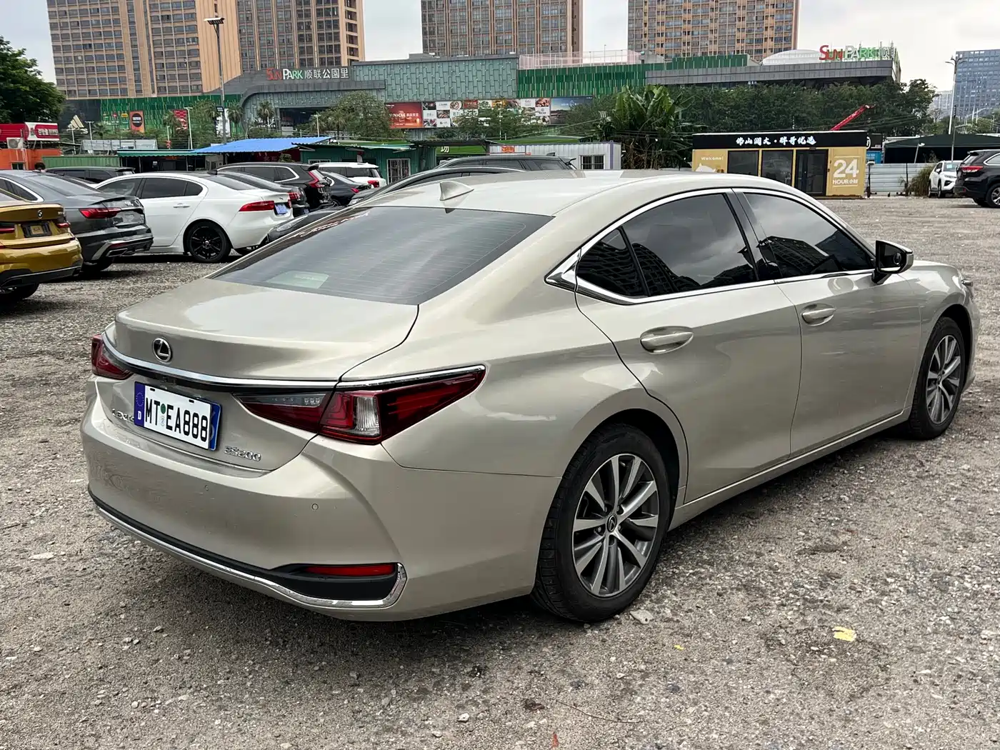 Lexus ES 2020 200 Excellence фото 6