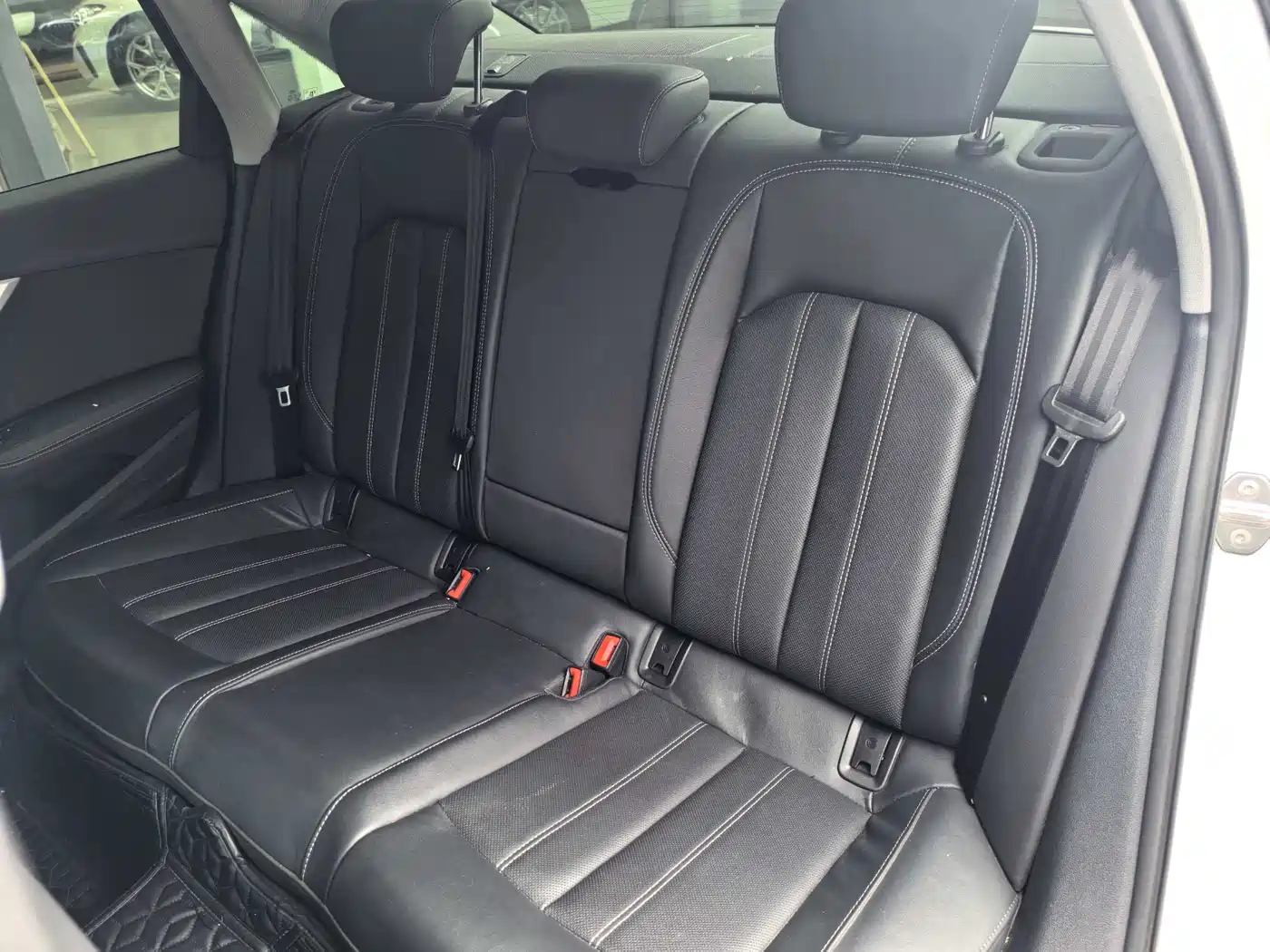 Audi A4L 2022 40 TFSI Luxury Dynamic фото 9