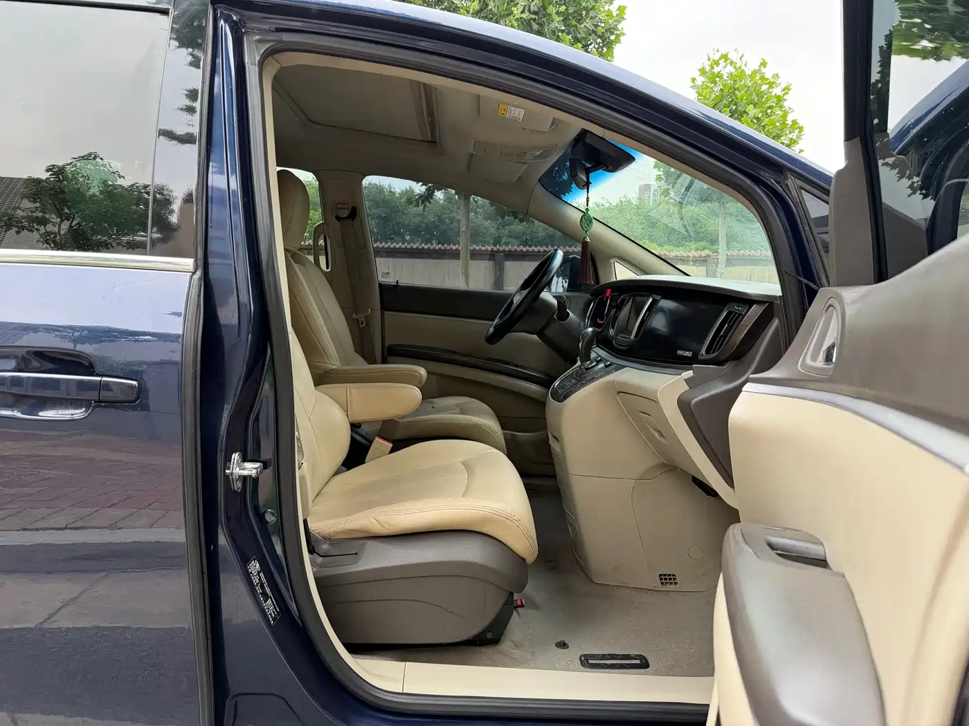 Buick GL8 2013 2.4L CT Luxury Business Comfort Edition фото 14