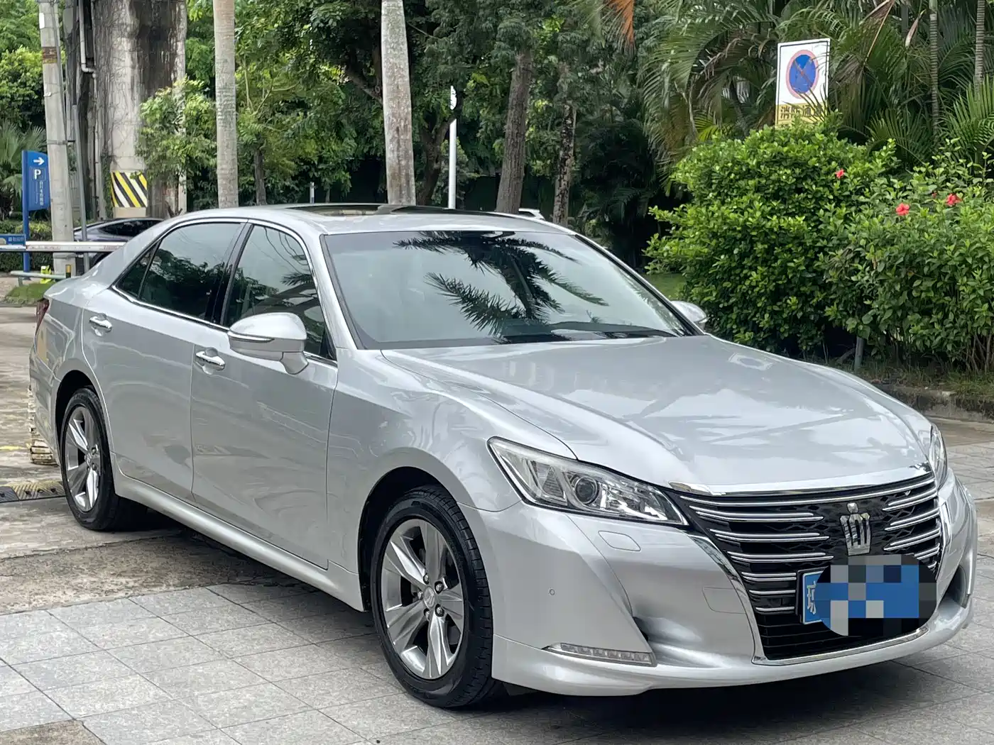 Toyota Crown 2015 2.0T Fashion фото 3