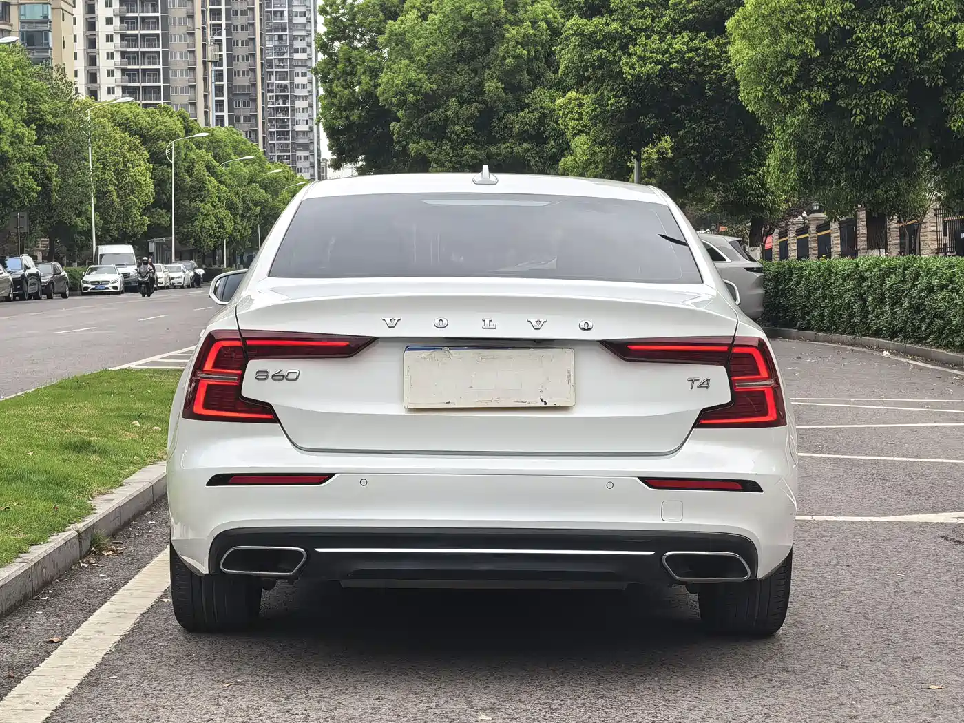 Фото 7 - Volvo S60