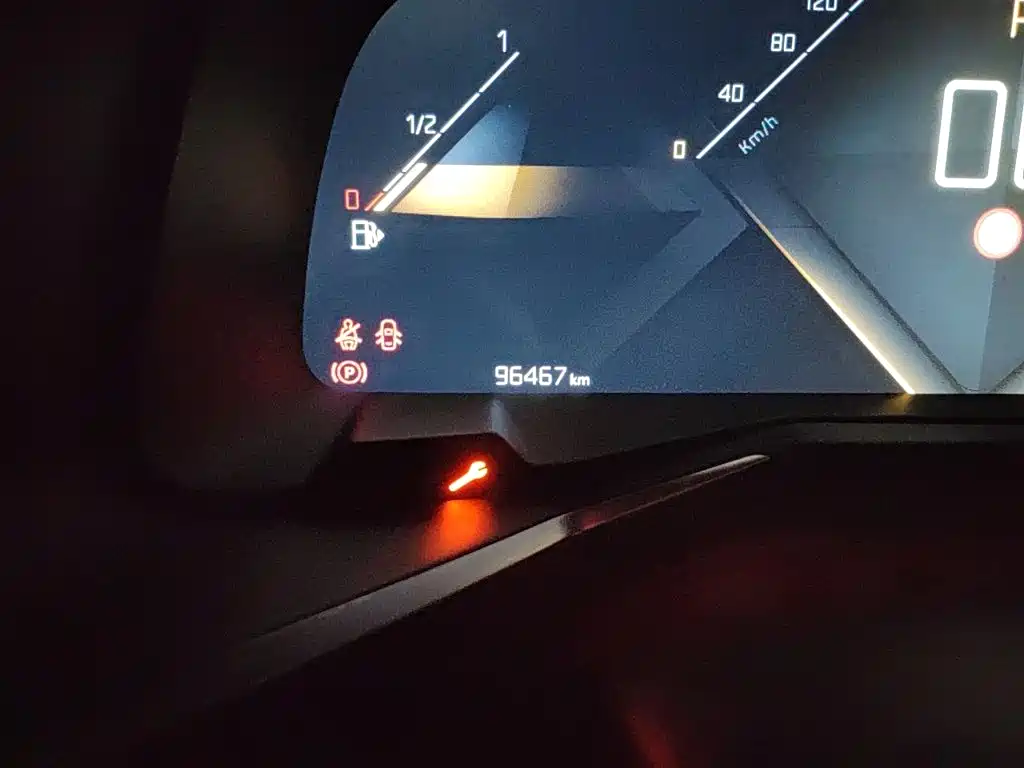 DS 7 2019 2018 45THP Rivoli Pioneer Edition