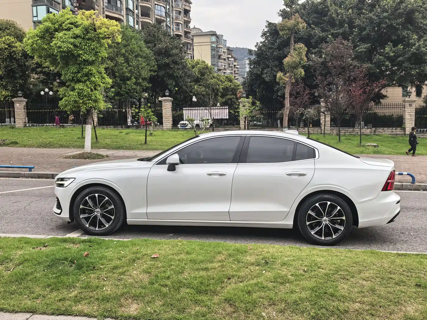 Фото 4 - Volvo S60