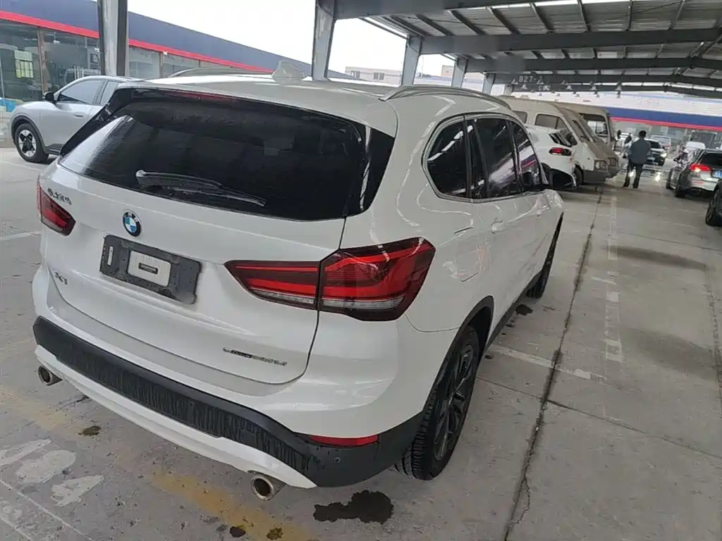 BMW X1 2020 sDrive20Li Fashion Model фото 7