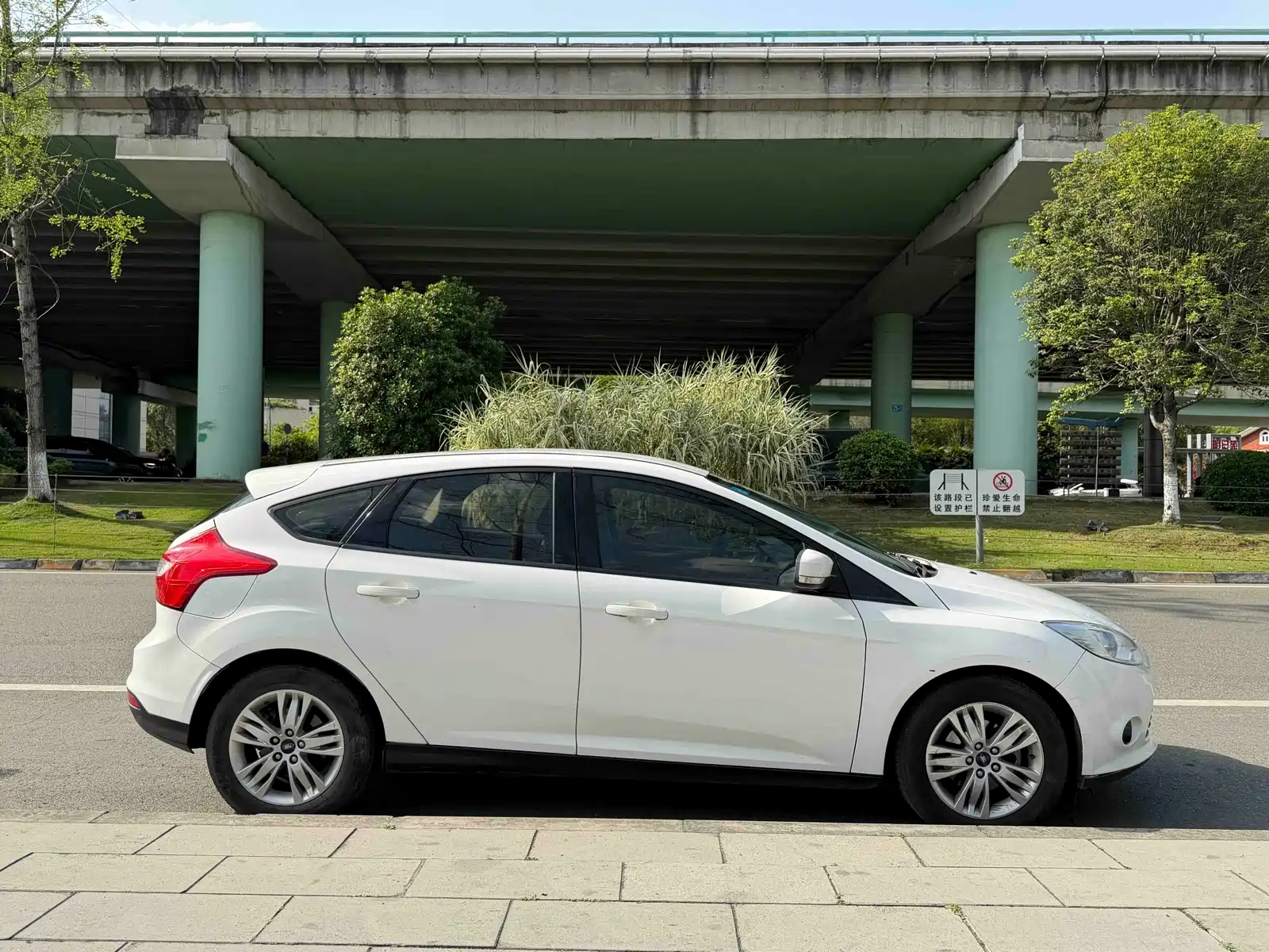 Фото 4 - Ford Focus