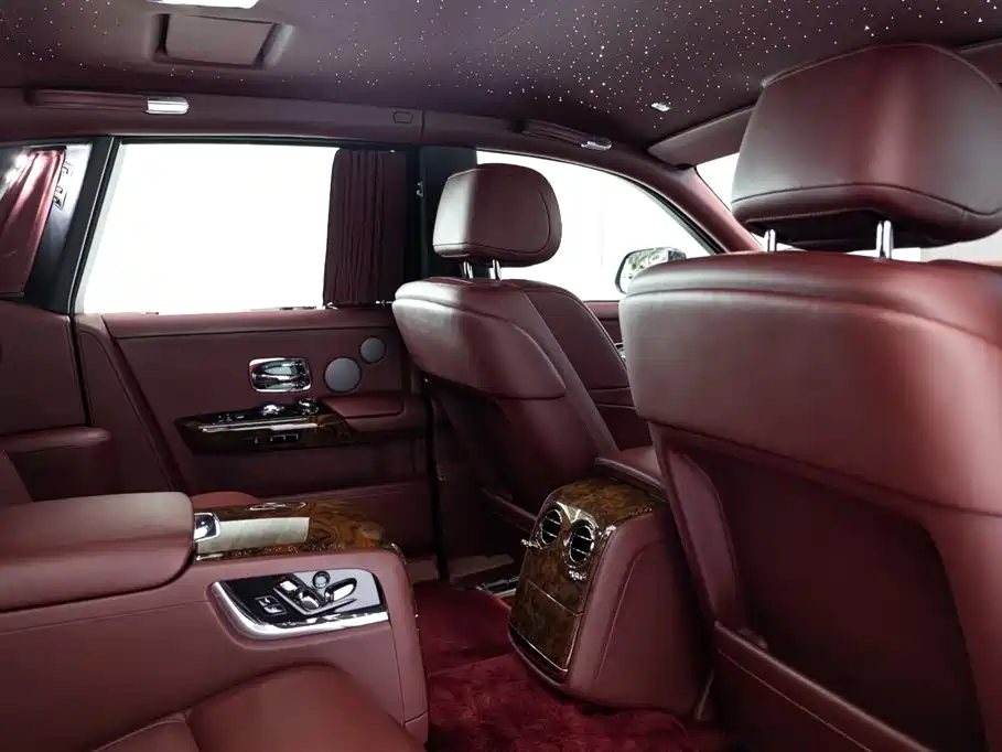 Rolls-Royce Phantom 2019 2018 6.7T Standard Wheelbase Version