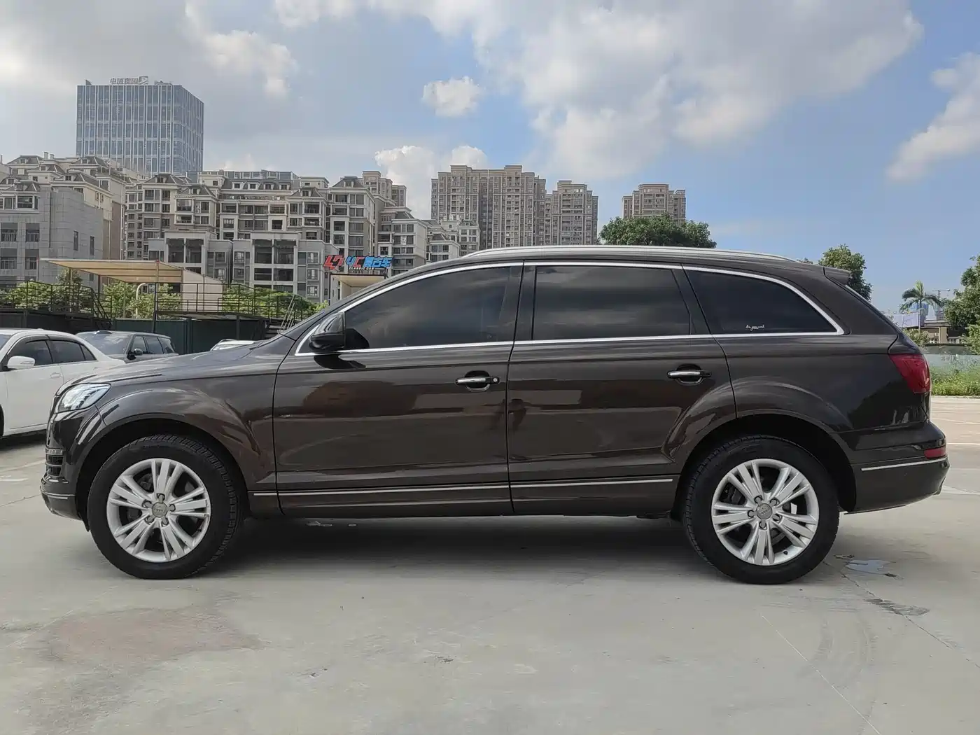 Photo 8 - Audi Q7