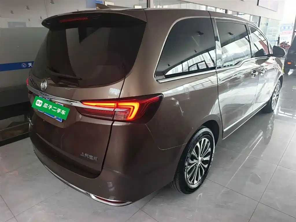 Фото 7 - Buick GL8