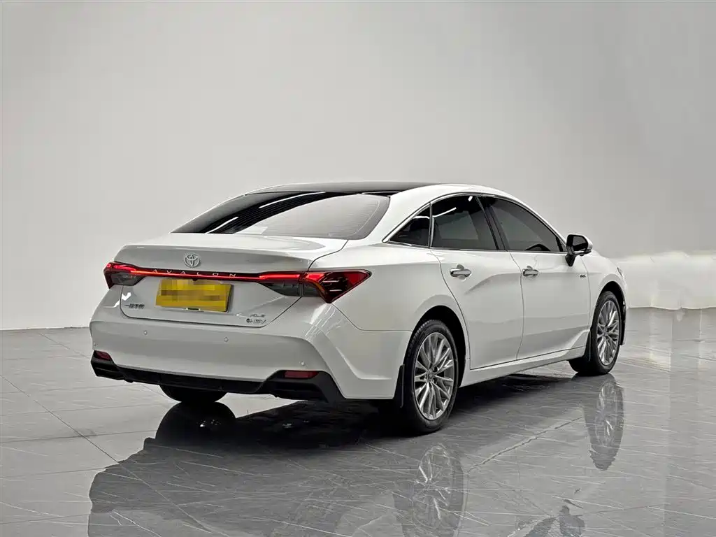Toyota Avalon 2024 Model Hybrid 2.0L Prestige Edition фото 6