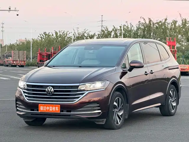 Volkswagen Viloran 330TSI, Люкс