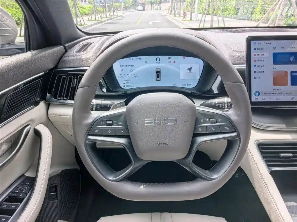 BYD Song PLUS PHEV 2025 DM-i Smart Drive Edition 112KM Noble фото 3