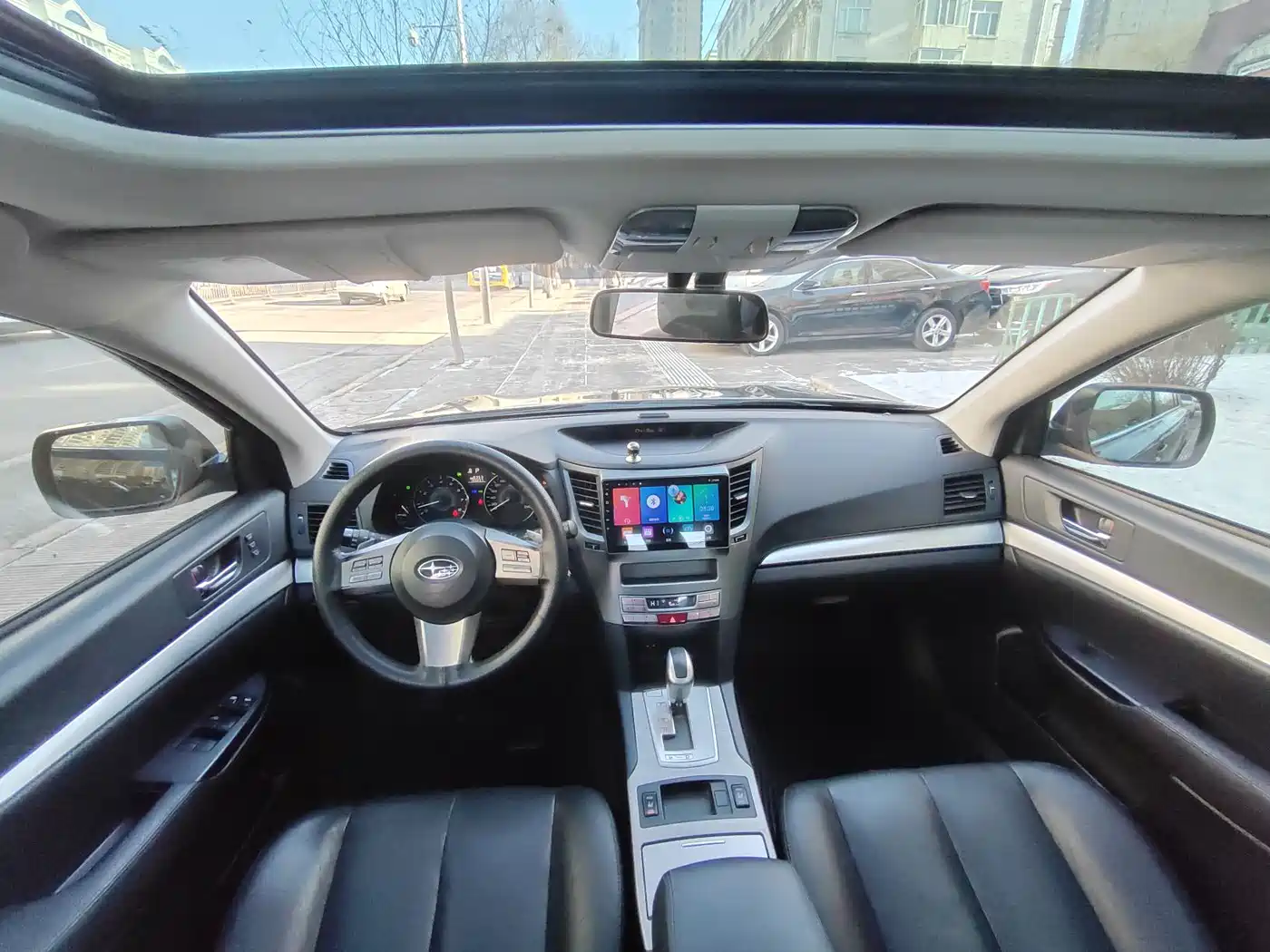 Subaru Legacy 2010 Model 2.0i Luxury фото 8