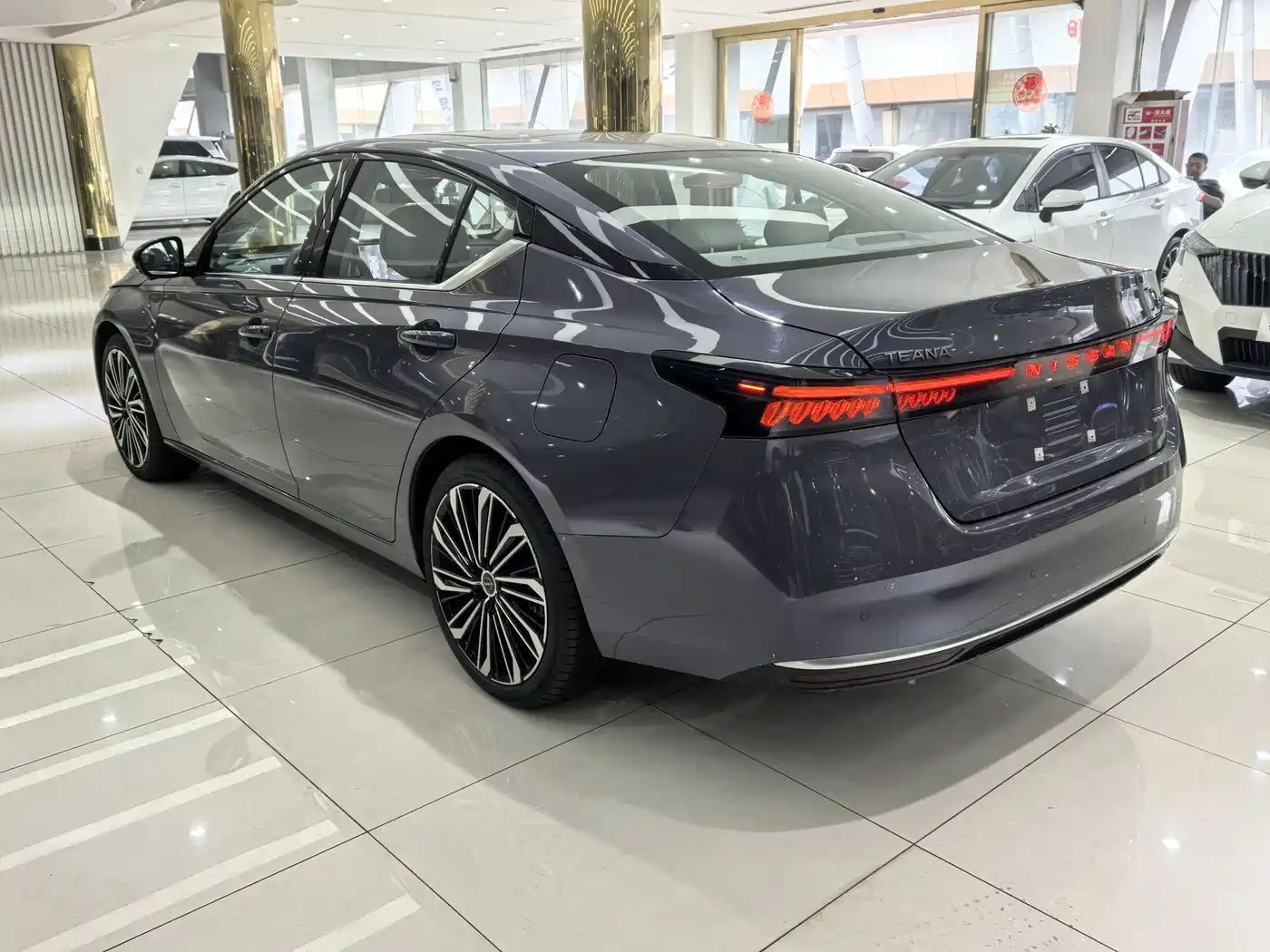 Nissan Teana 2026 2.0T Premium Edition фото 13