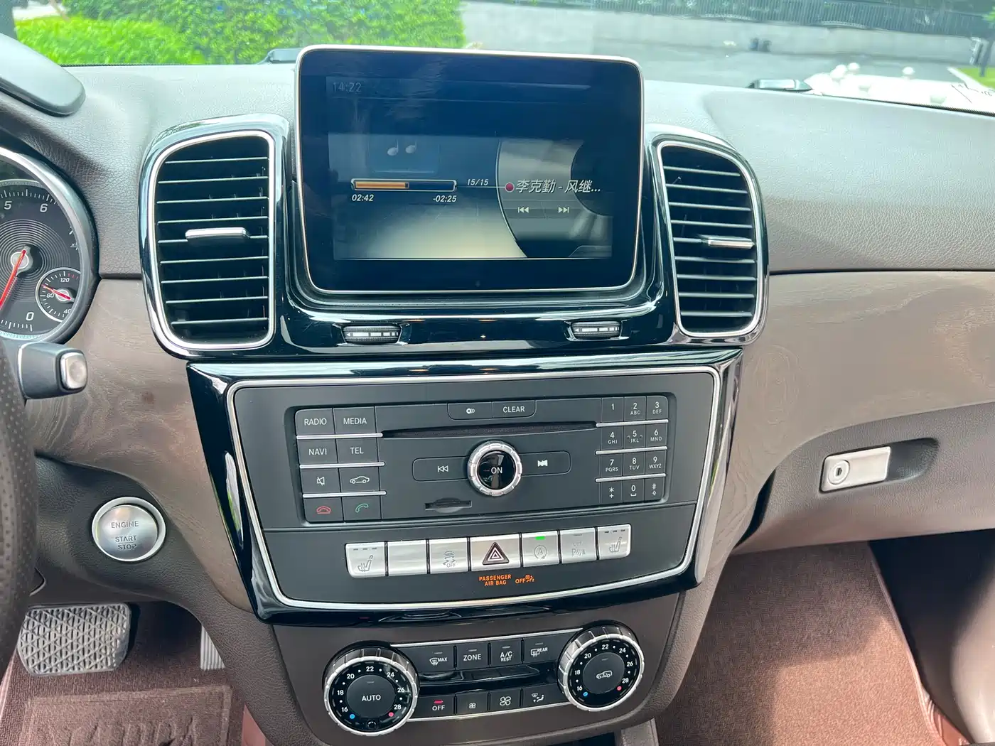 Mercedes-Benz GLE 2015 GLE 400 4MATIC фото 34
