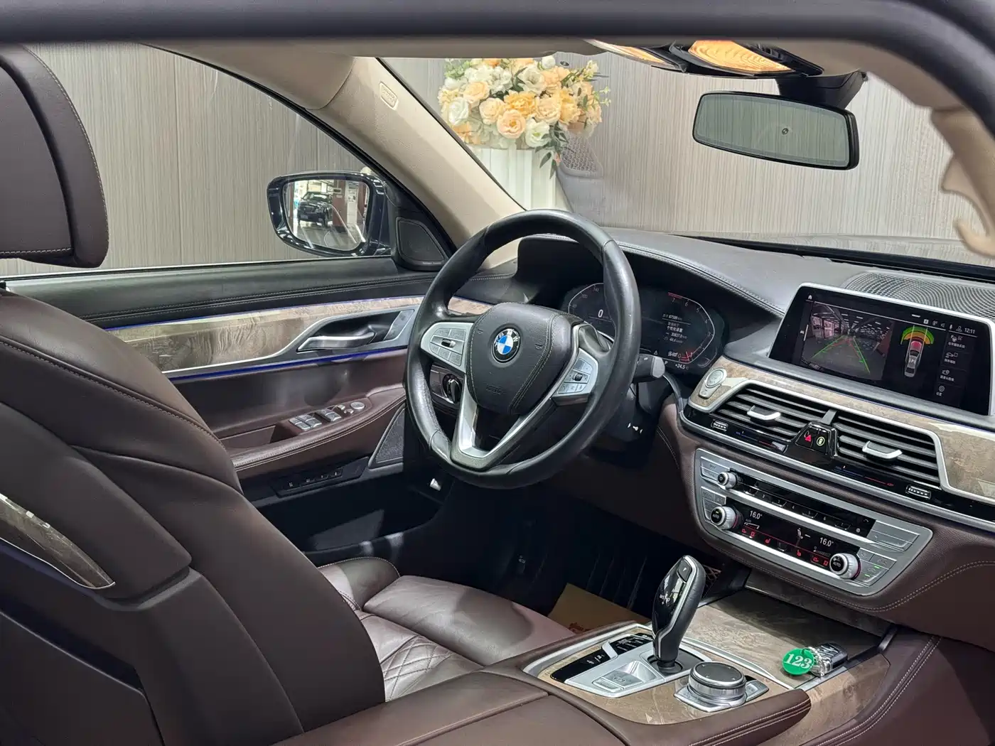 BMW 7 Series 2019 740Li Leading Luxury Package фото 8