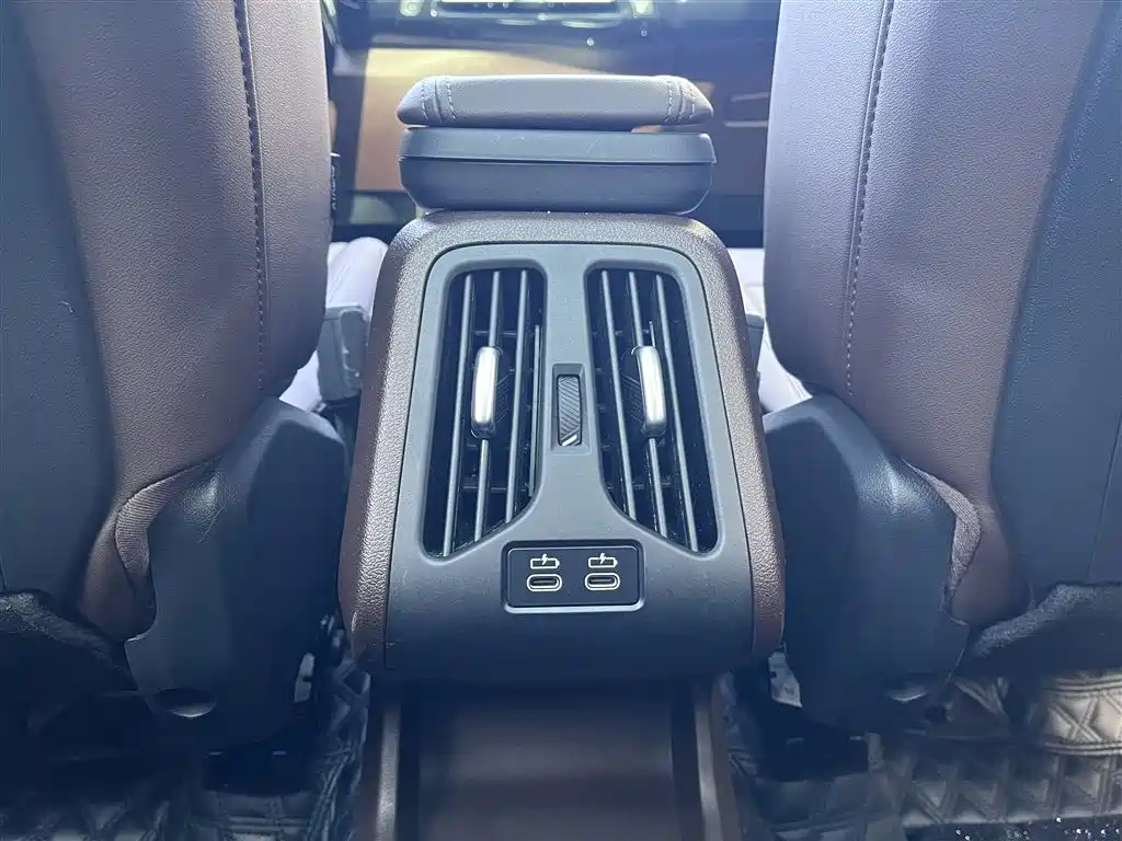 BMW X1 2023 sDrive20Li X Design Package фото 11