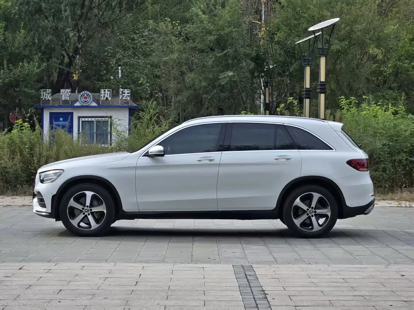 Mercedes-Benz GLC 2022 Facelift III GLC 260 L 4MATIC Dynamic фото 3