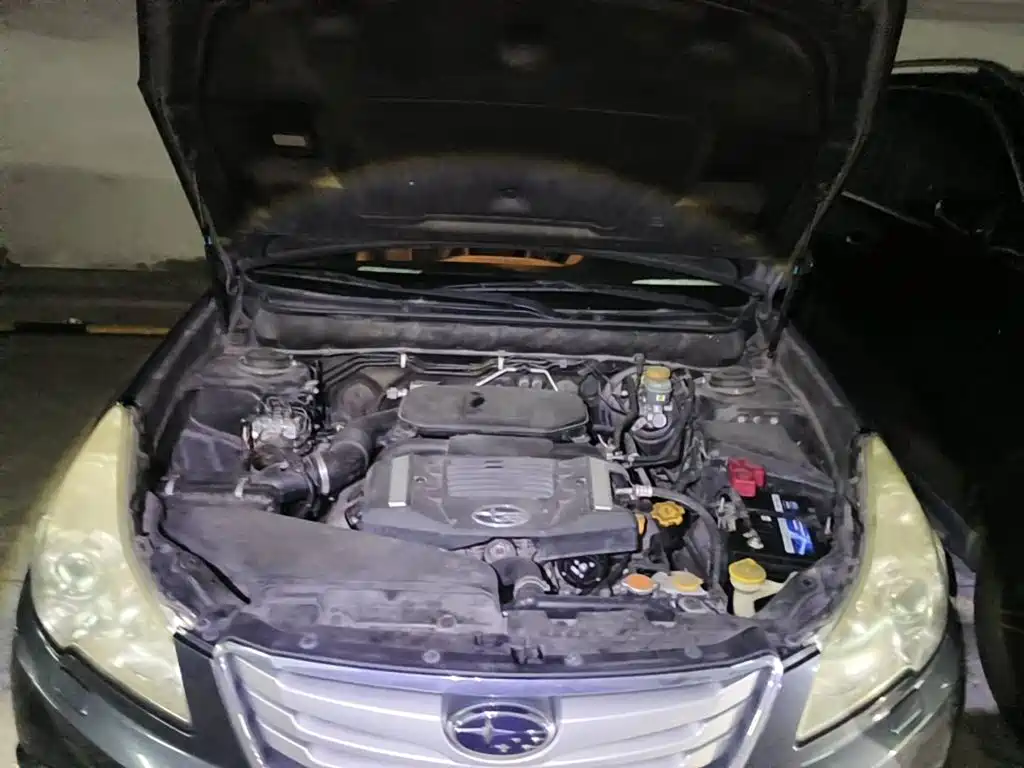 Subaru Outback 2011 2010 2.5i Luxury