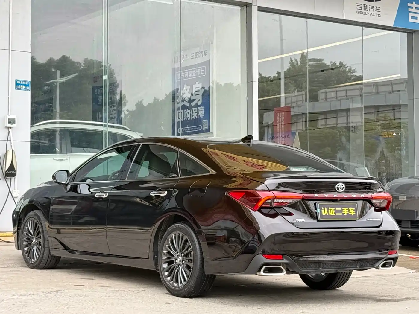 Toyota Avalon 2019 2.5L Touring Premium (China V) фото 15