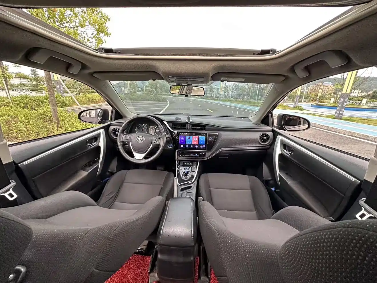 Toyota Levin 2017 Facelift Hybrid 1.8H GS E-CVT Elite Sunroof Edition China V фото 15