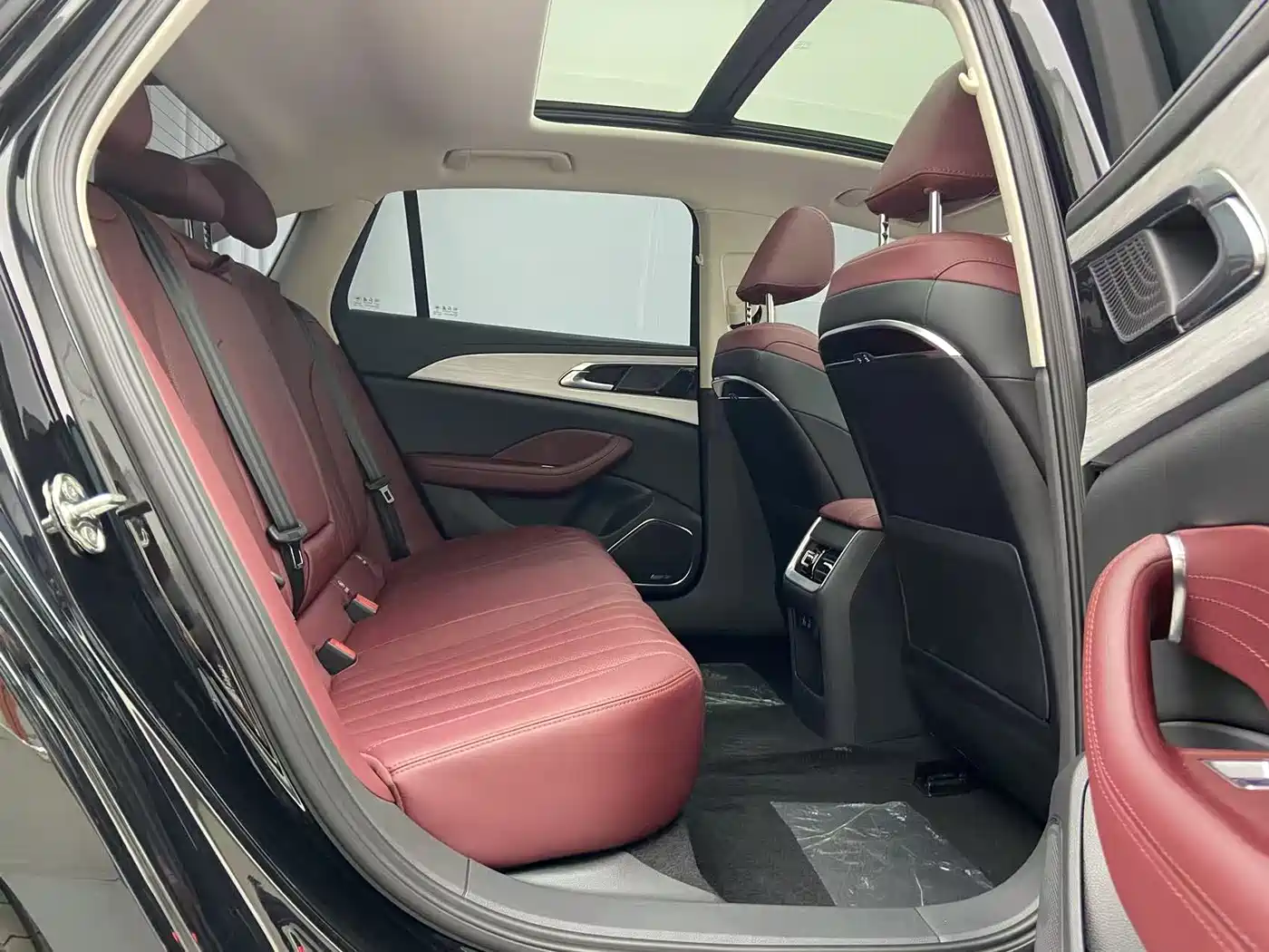 Hongqi H5 PHEV 2025 130 Super Hybrid Edition фото 9